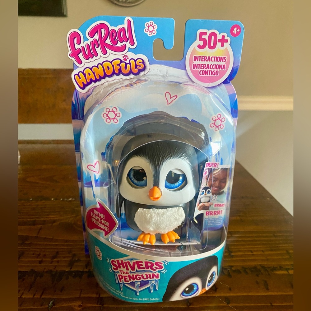 FurReal Handfuls Shivers The Penguin Interactive Toy